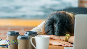 Tired woman experiencing brain fog due to dehydration. 
